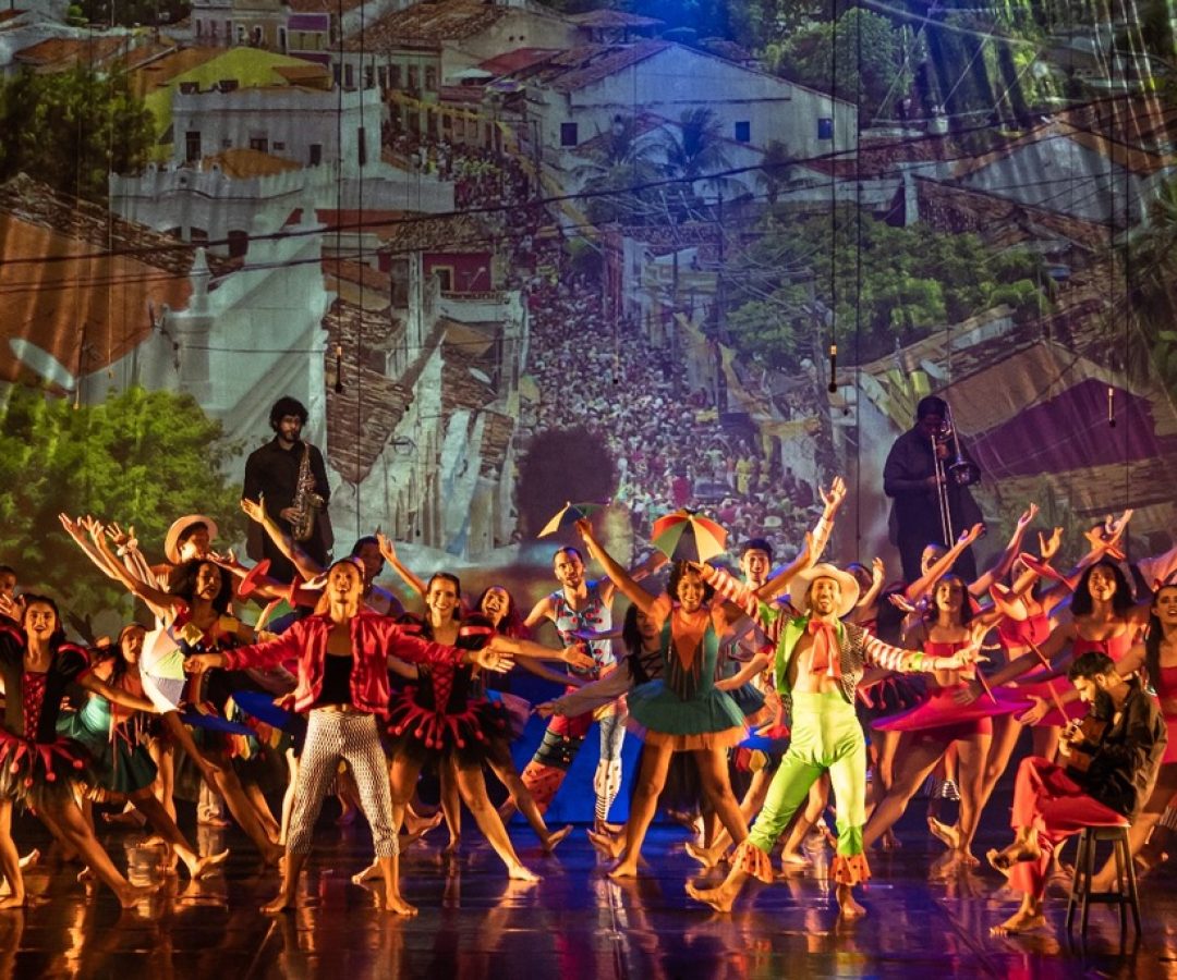 Elenco de musical fará city tour cívico em Brasília