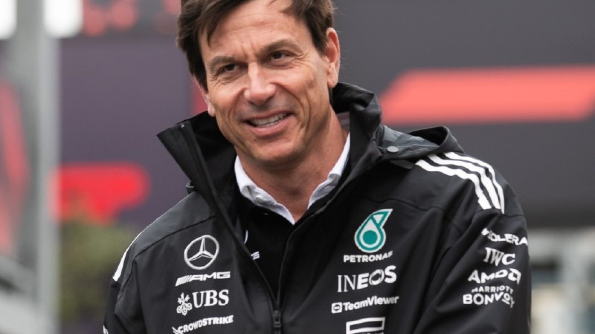 Após venda das ações da Mercedes, qual o futuro de Wolff na F1?