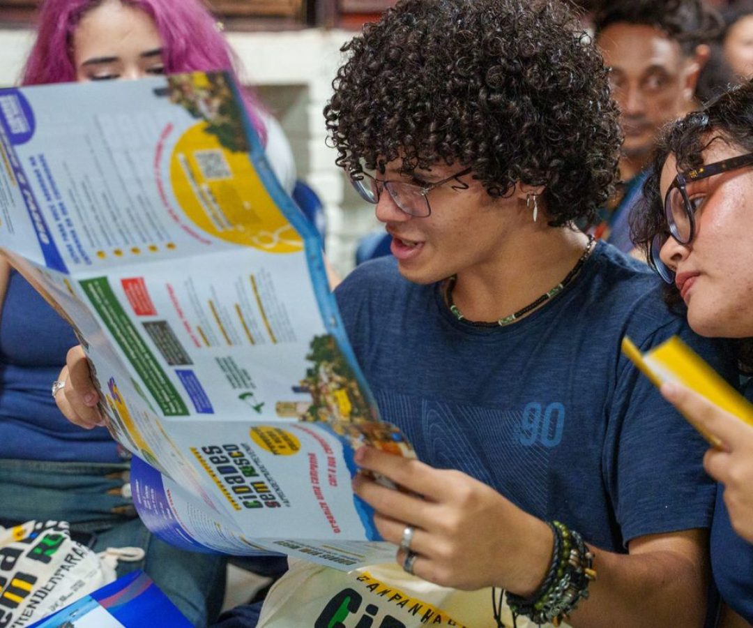 Campanha em escolas do DF alerta para prevenção de desastre climático
