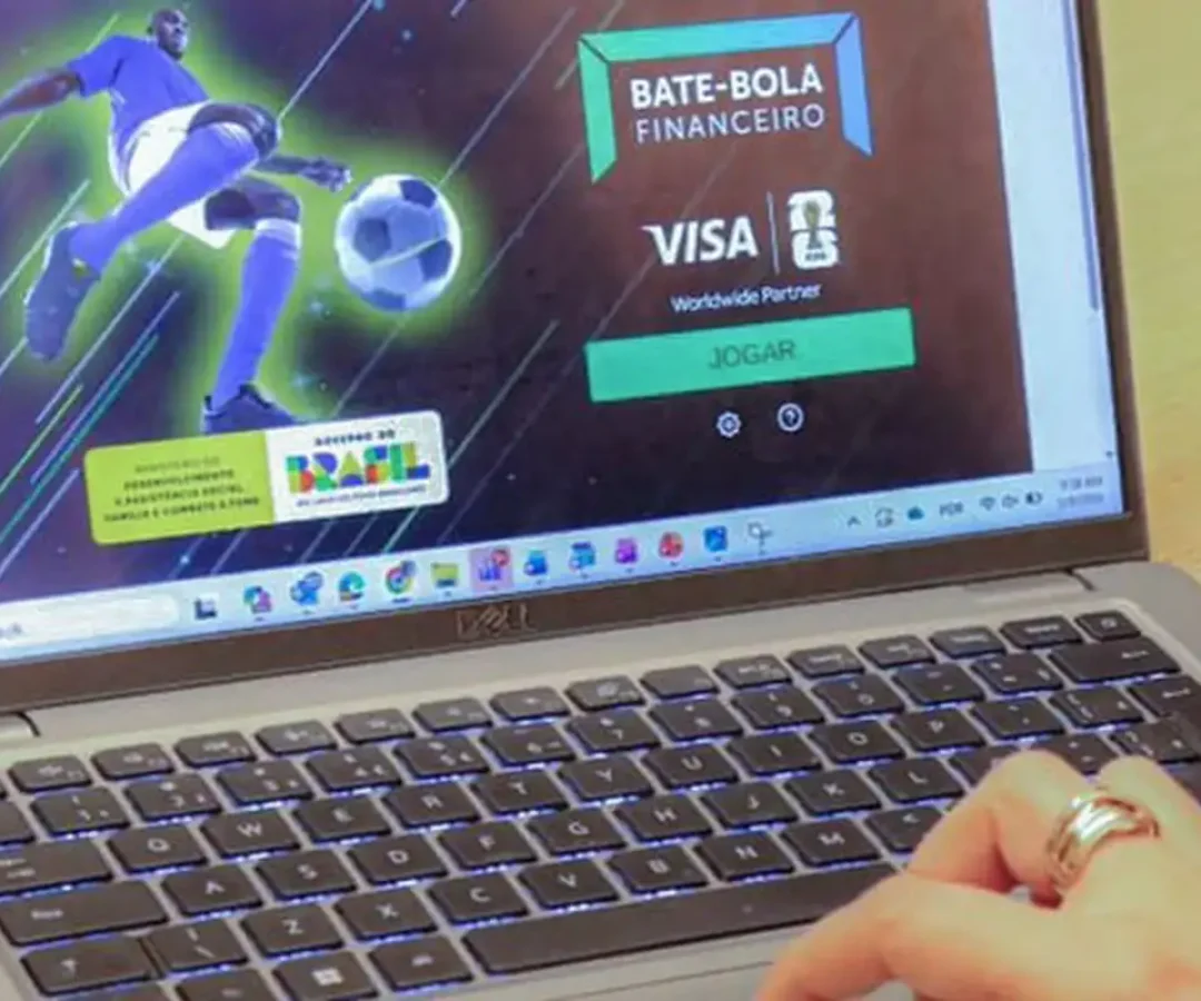 Ferramenta promove educação financeira a famílias no CadÚnico