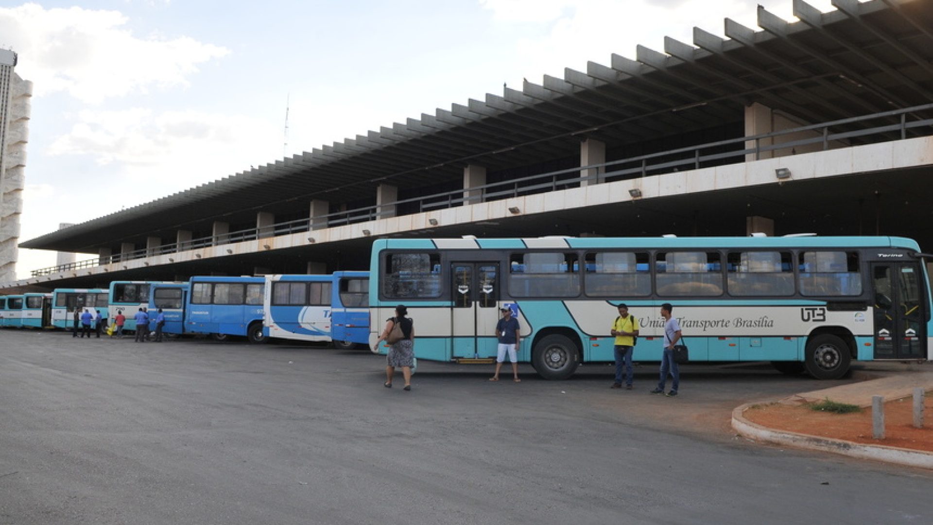 Marco legal do transporte público coletivo vai à sanção presidencial — Senado Notícias