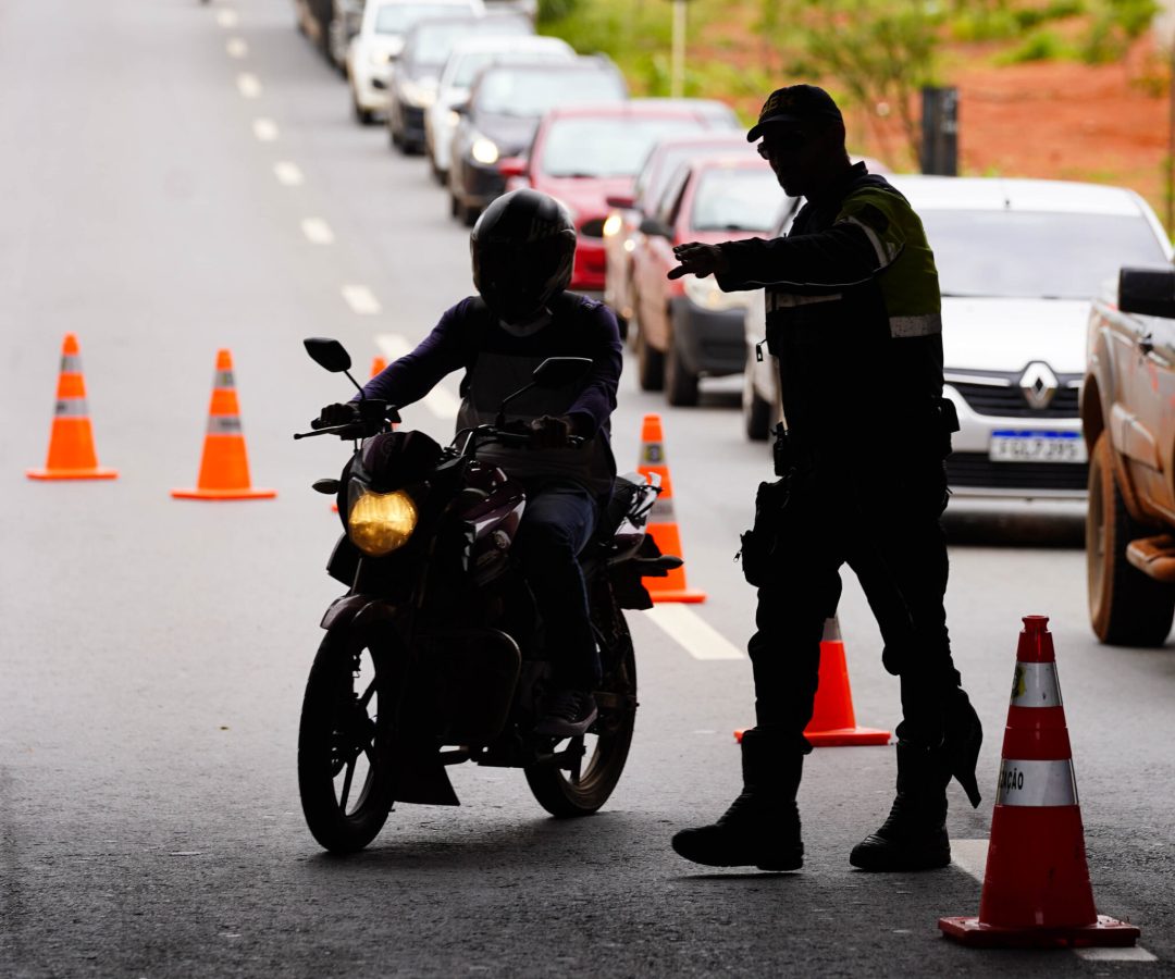 Operação Moto Legal remove seis motos em fiscalização na DF-001