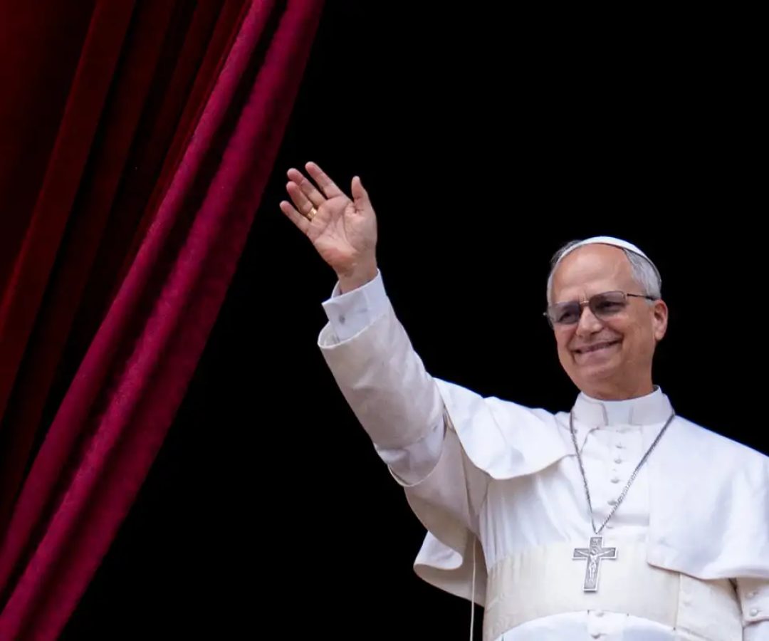 Papa Leão XIV defende paz desarmada espelhada em luta de Cristo