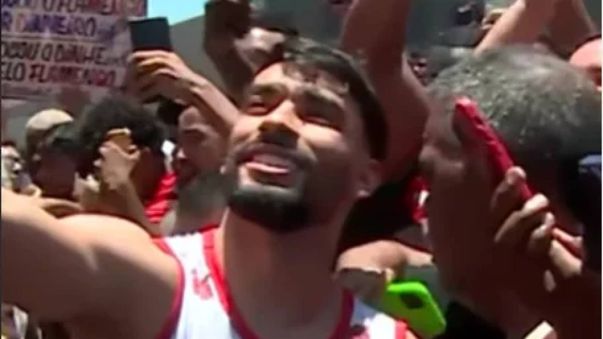 Paquetá chega ao Rio e já fala em estreia pelo Flamengo