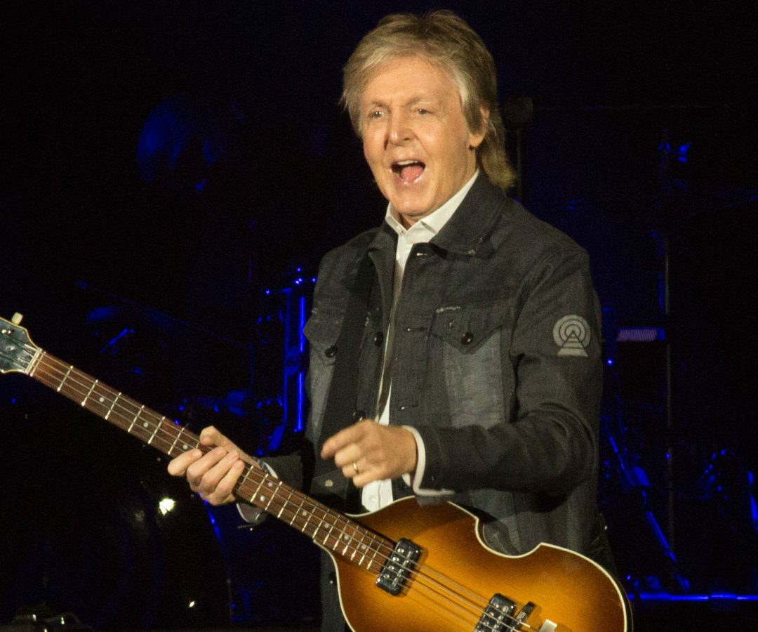 Paul McCartney lança faixa silenciosa em protesto contra IA na música