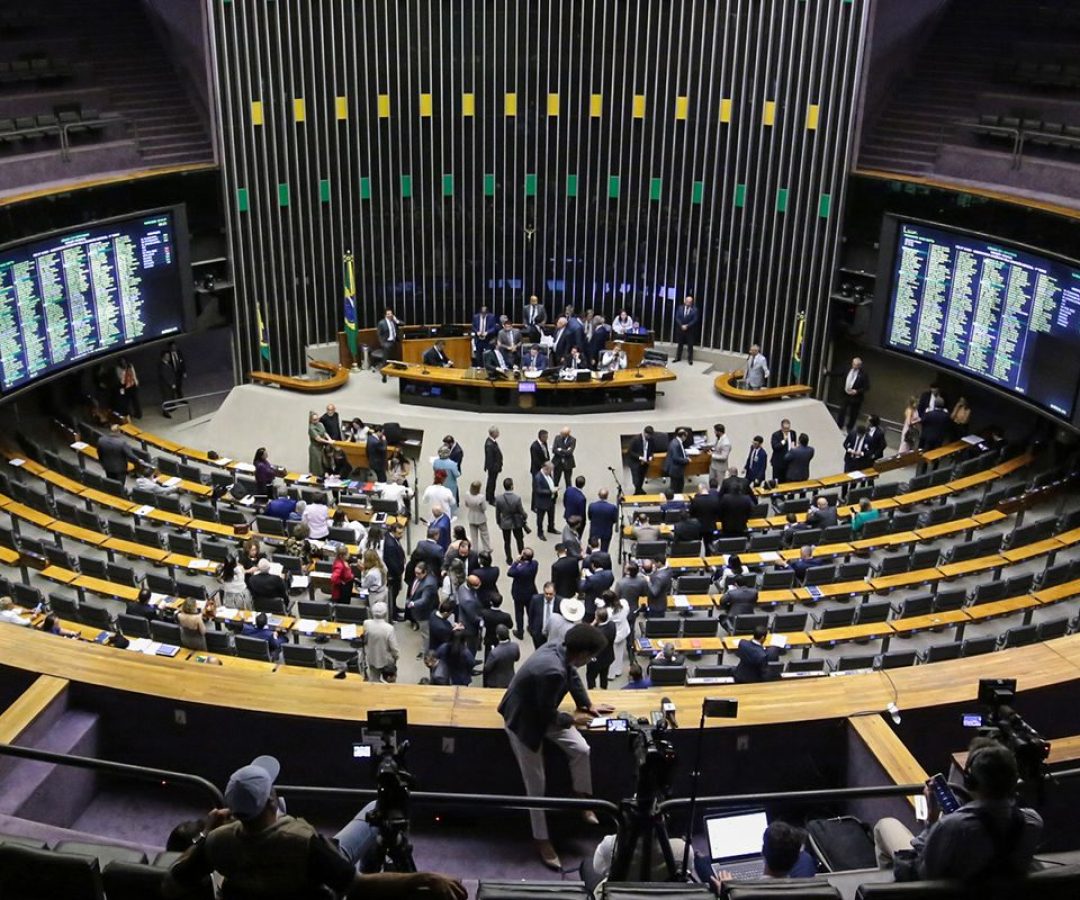 Câmara aprova urgências para votação de projetos com foco em educação