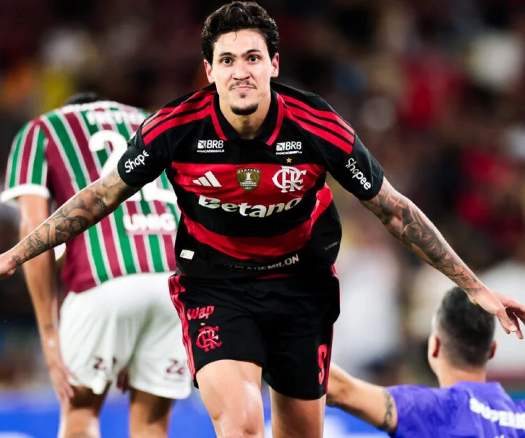 Com dois gols de Pedro, Flamengo vence o Fluminense no Maracanã