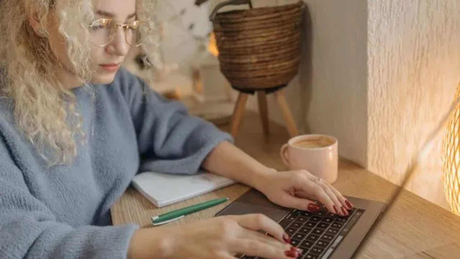 Cursos online de LIBRAS recebem inscrições e oferecem certificado
