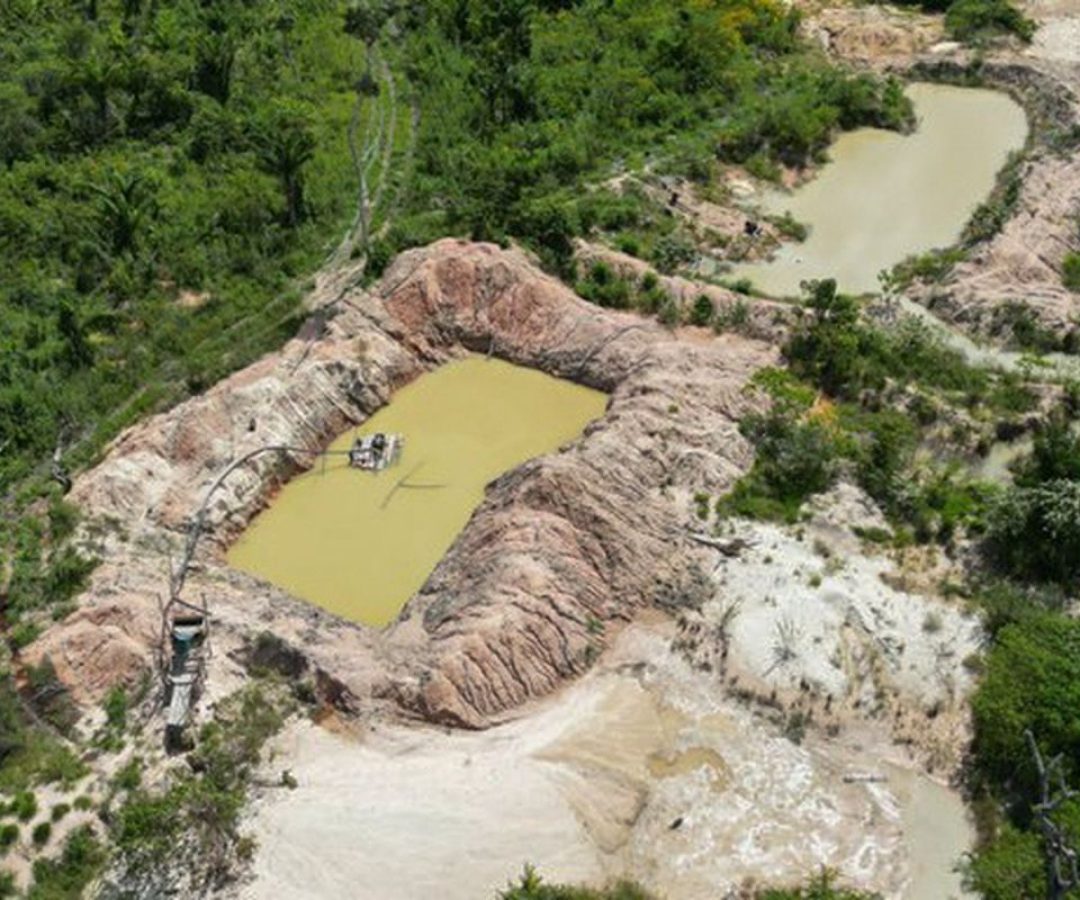 PF combate venda de diesel para garimpos ilegais em terra indígena