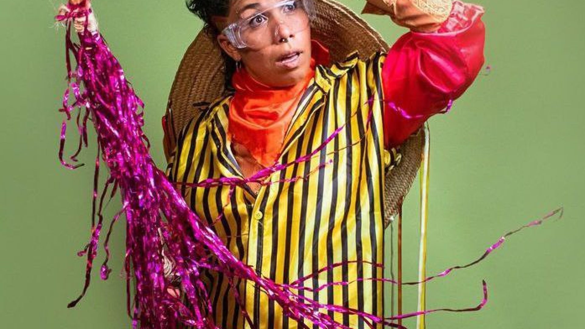 Luana Flores lança disco que imagina Nordeste futurista sem sair de seu território