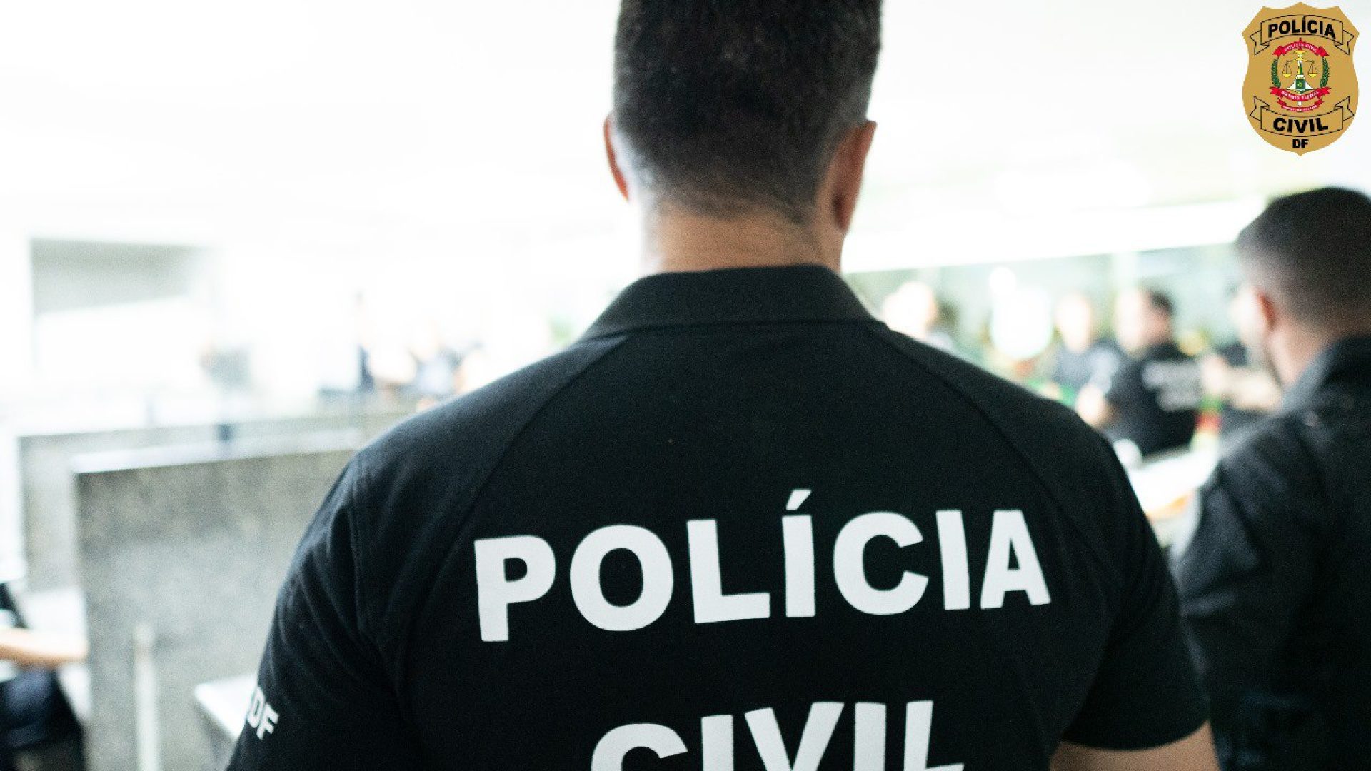 PCDF prende homem suspeito de aliciar menores pela internet