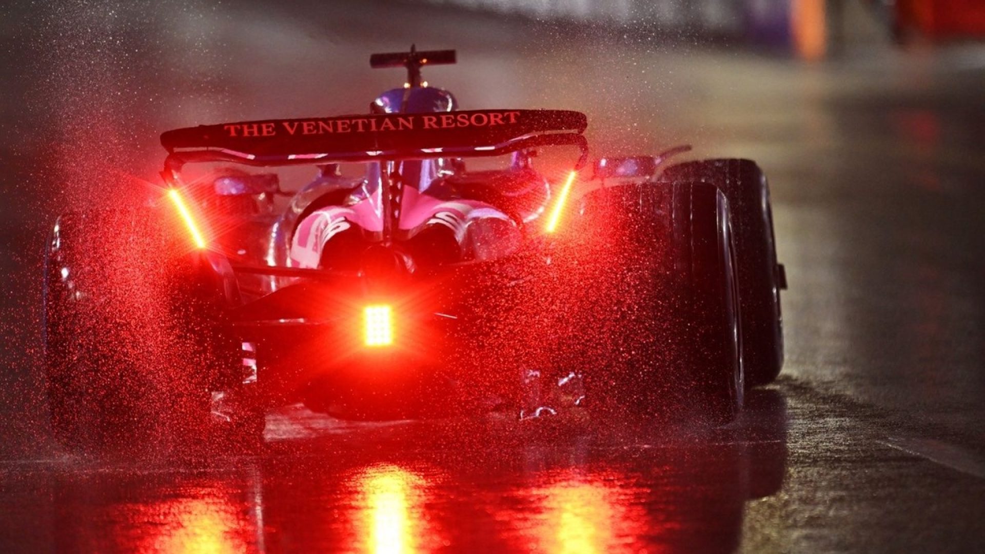Por que a Pirelli não tem certeza sobre estratégia em Vegas?