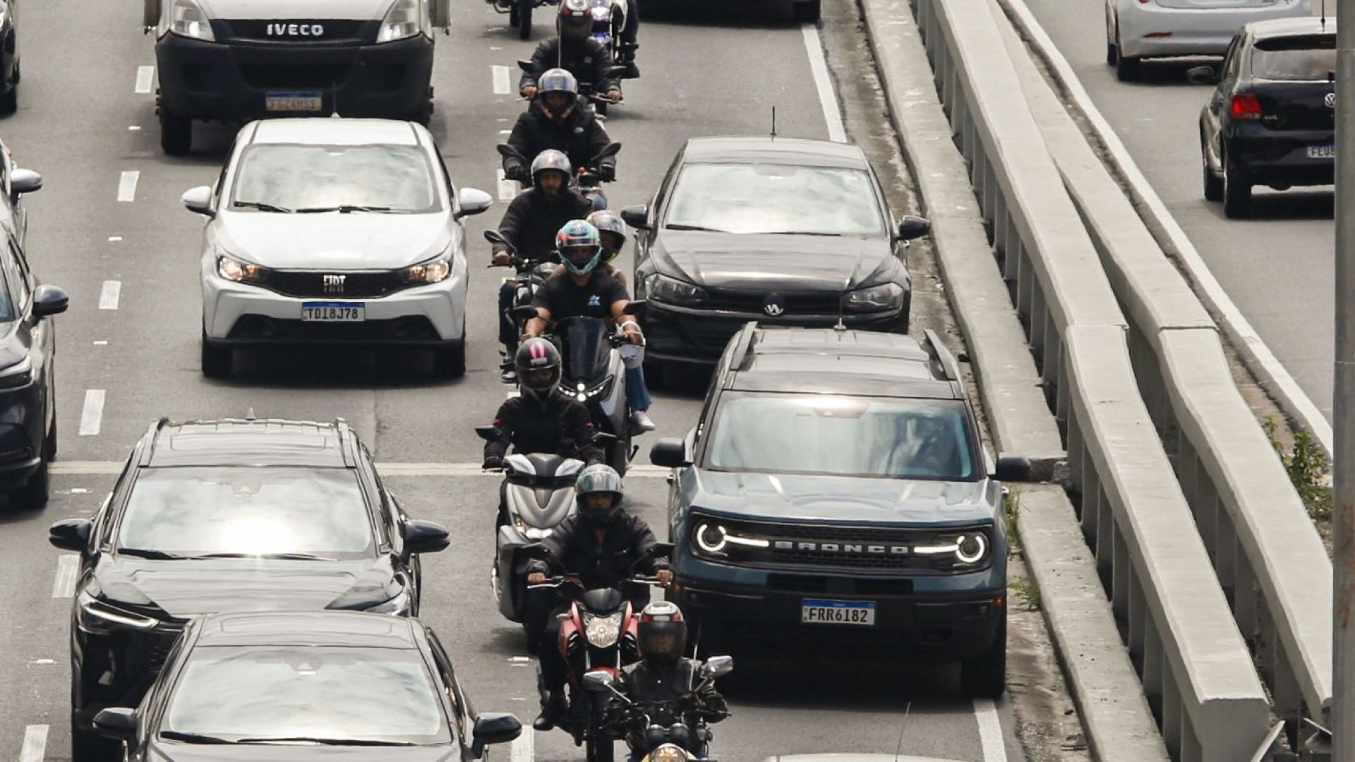 Justiça manda prefeitura de São Paulo liberar Uber Moto