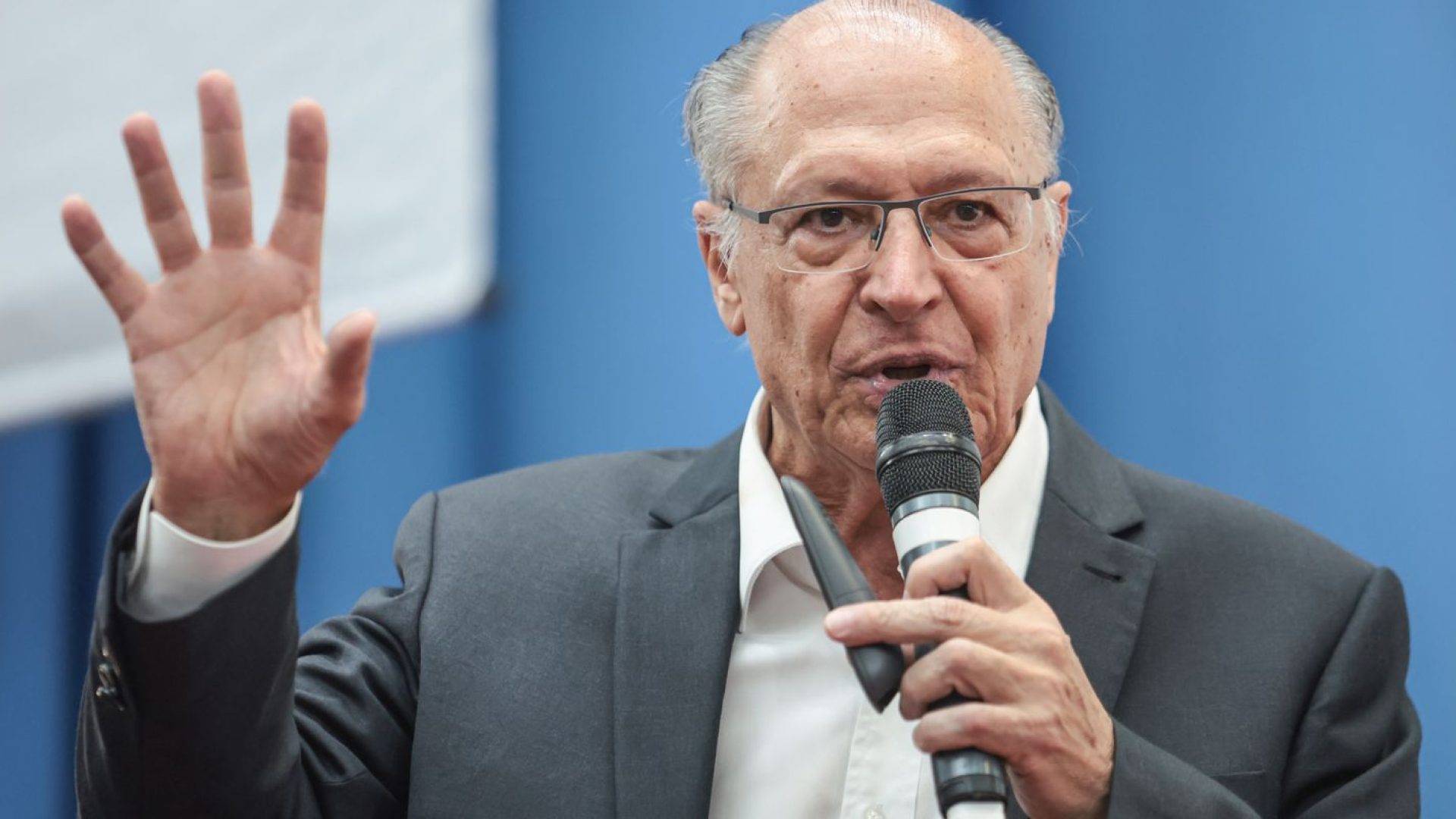 Alckmin elogia suspensão do pagamento de penduricalhos por Flávio Dino