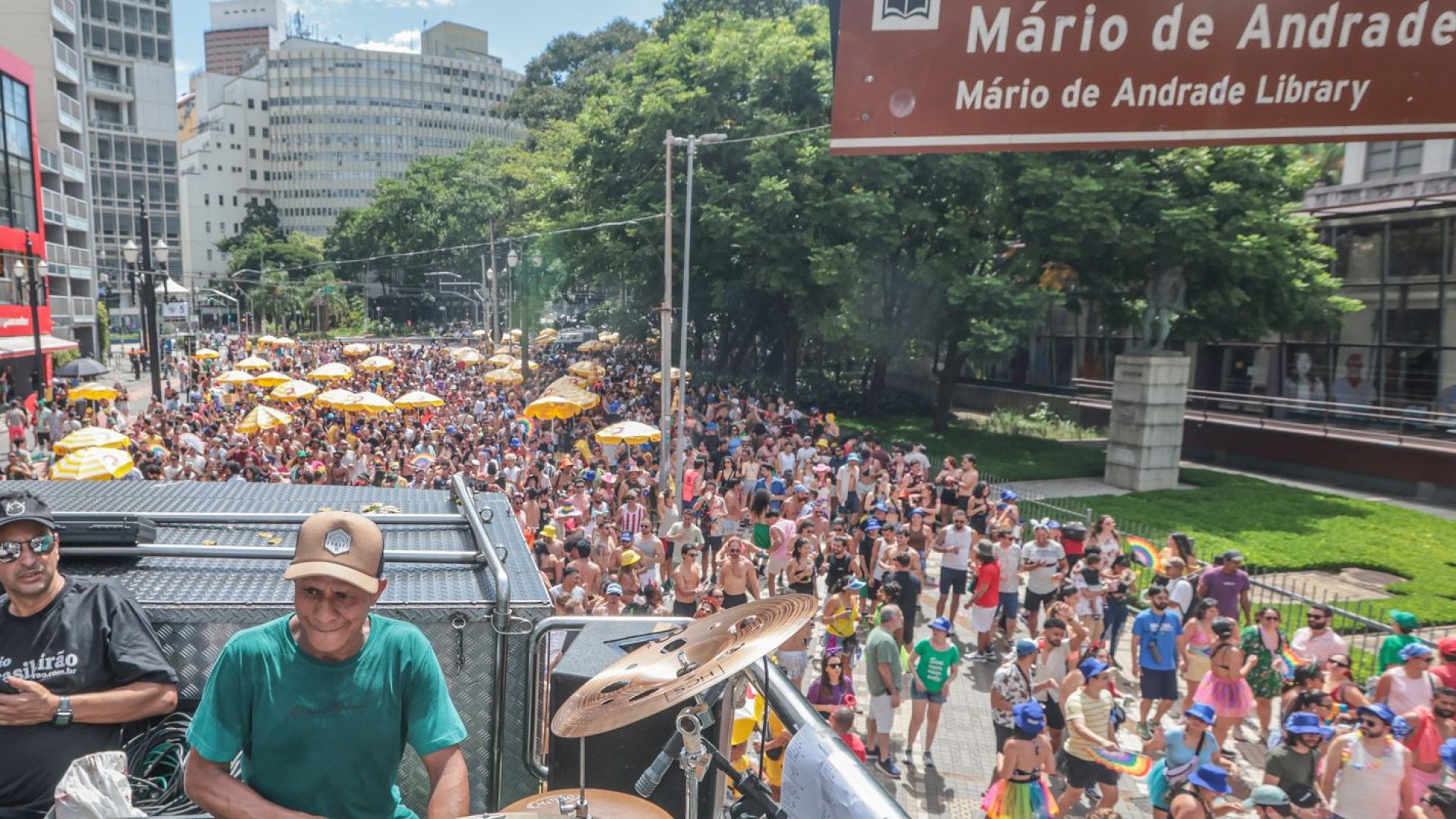 Centro de São Paulo tem axé e outras surpresas no domingo de carnaval