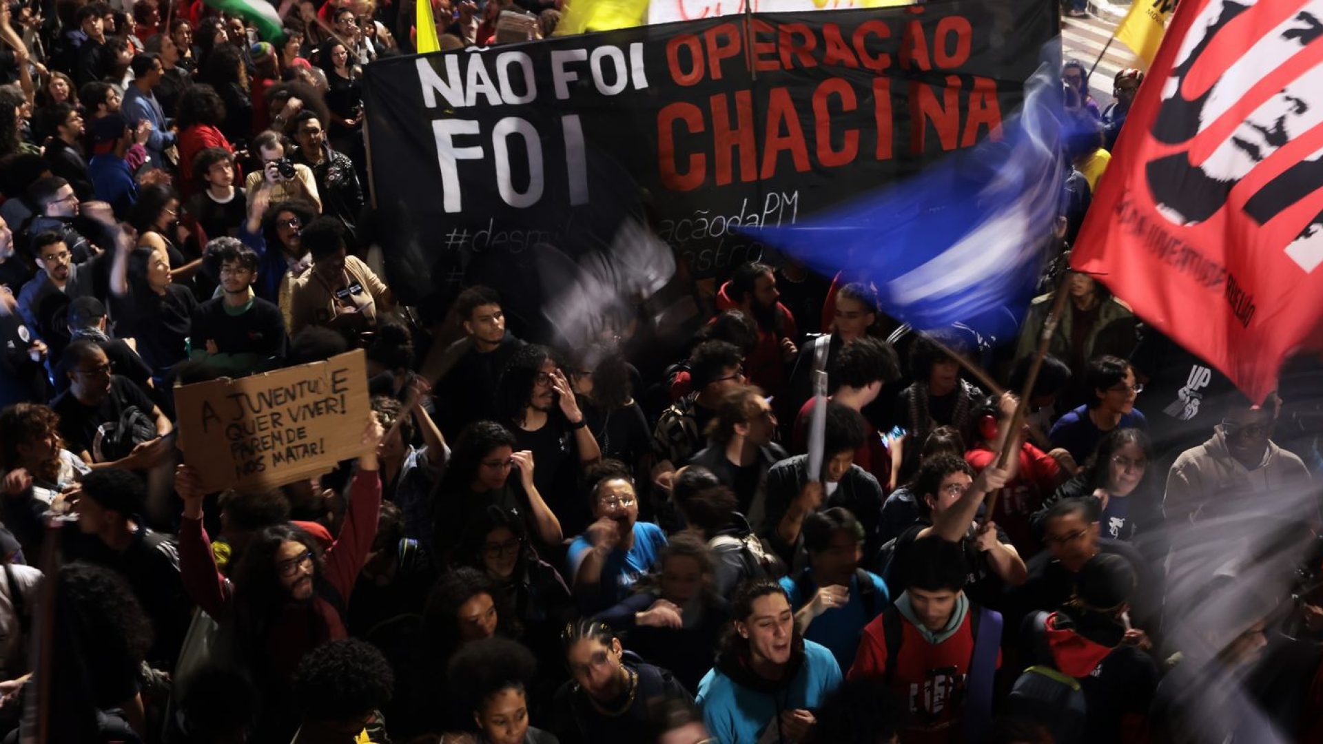 Em atos, movimento negro pede investigação independente de ação no Rio