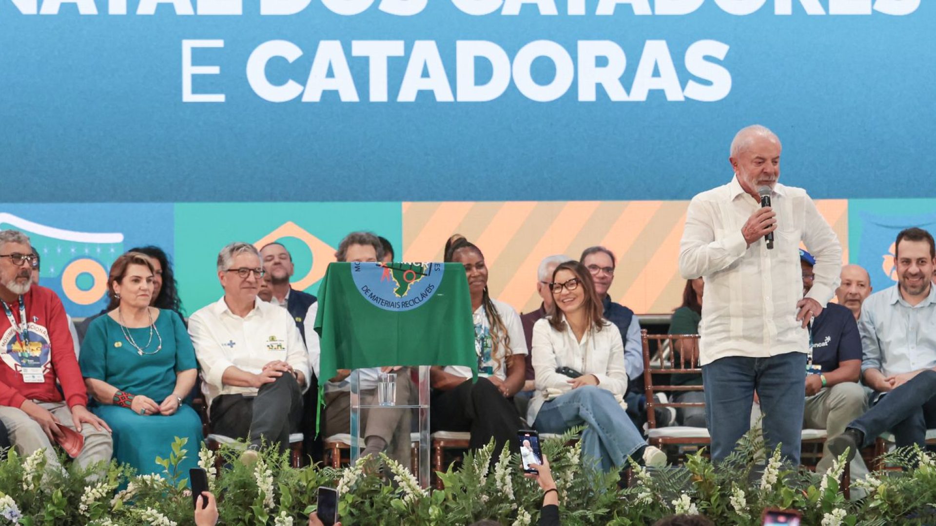 Lula defende que catadores tenham mais acesso à serviços públicos