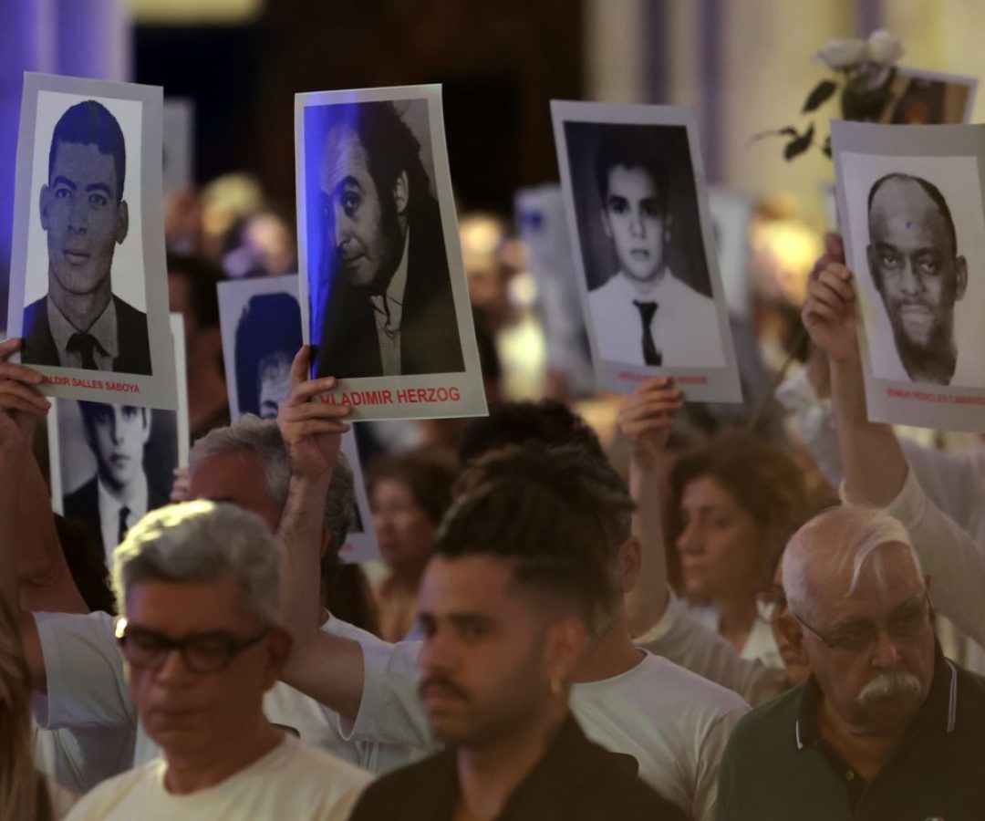 Catedral da Sé lotada rememora os 50 anos do assassinato de Herzog