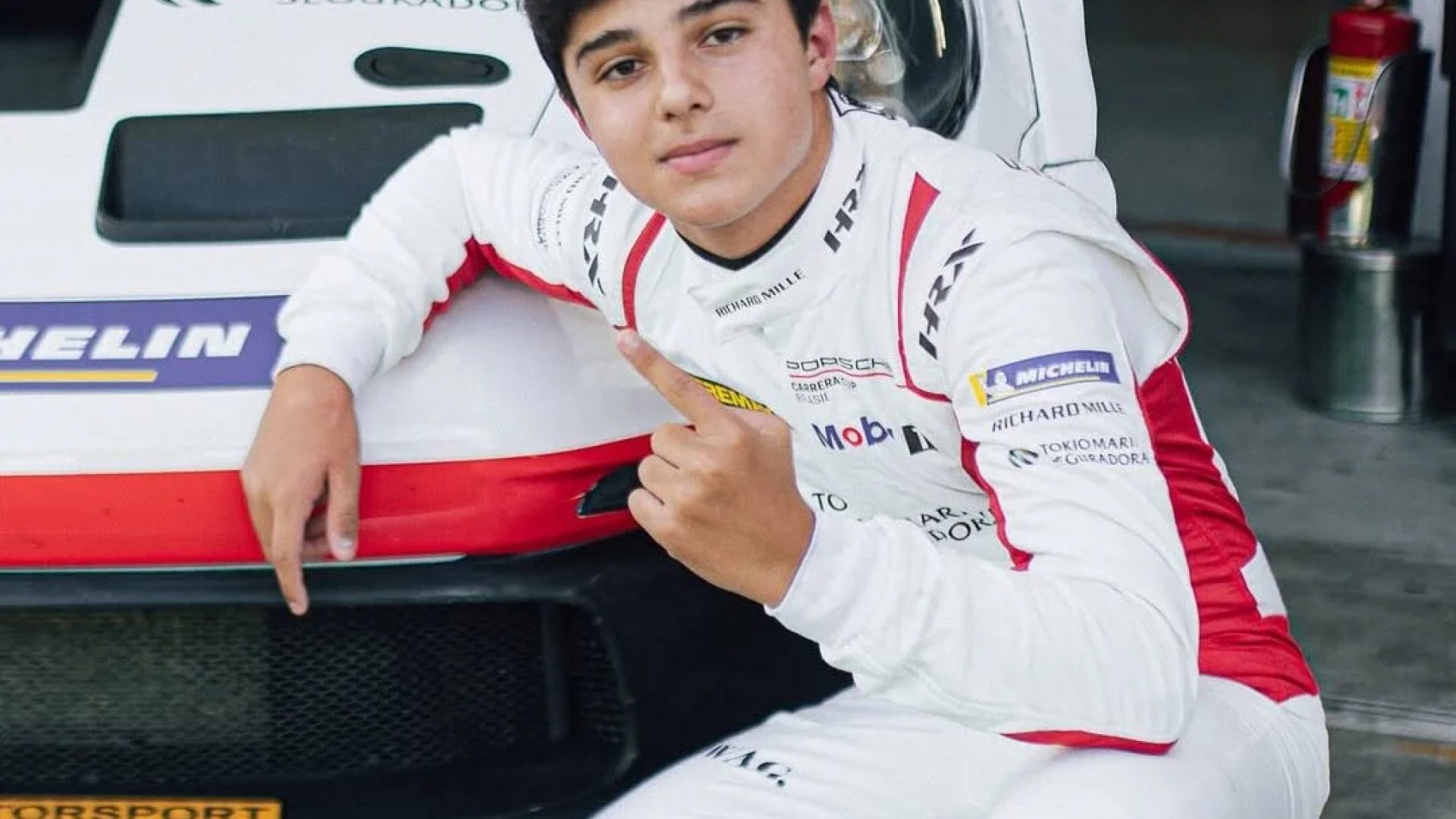 Filho de Felipe Massa vence segunda corrida em Interlagos e recebe elogios do pai