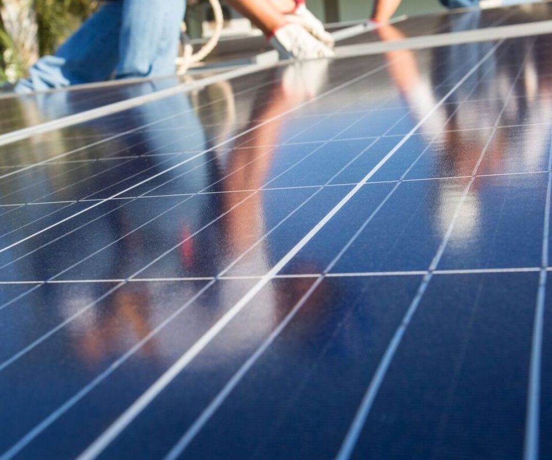 Energia solar supera R$ 300 bilhões em investimentos