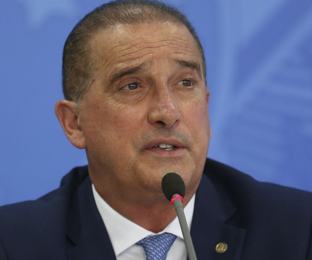 Problemas com descontos era recorrente, diz ministro de Bolsonaro