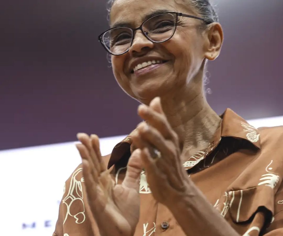 Marina Silva recebe maior condecoração da França em Brasília
