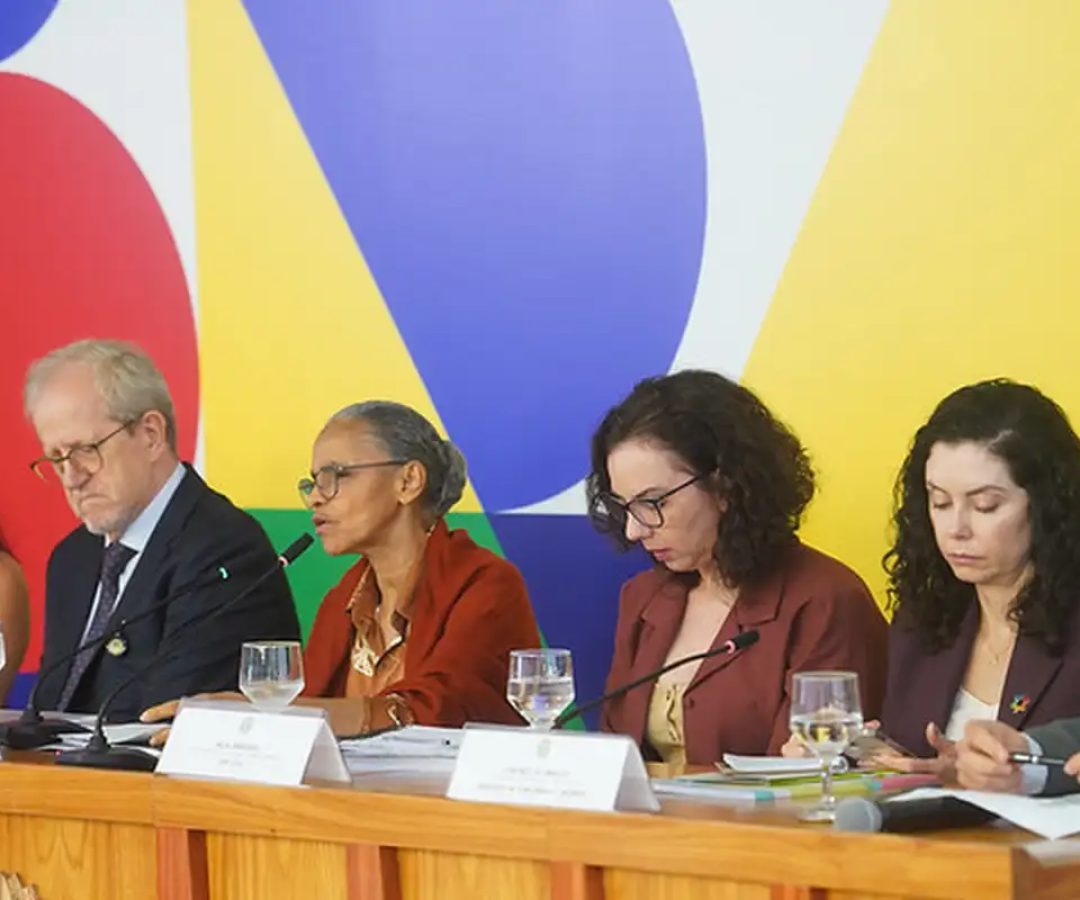 Governo lança Plano Clima com meta de reduzir emissões até 2035