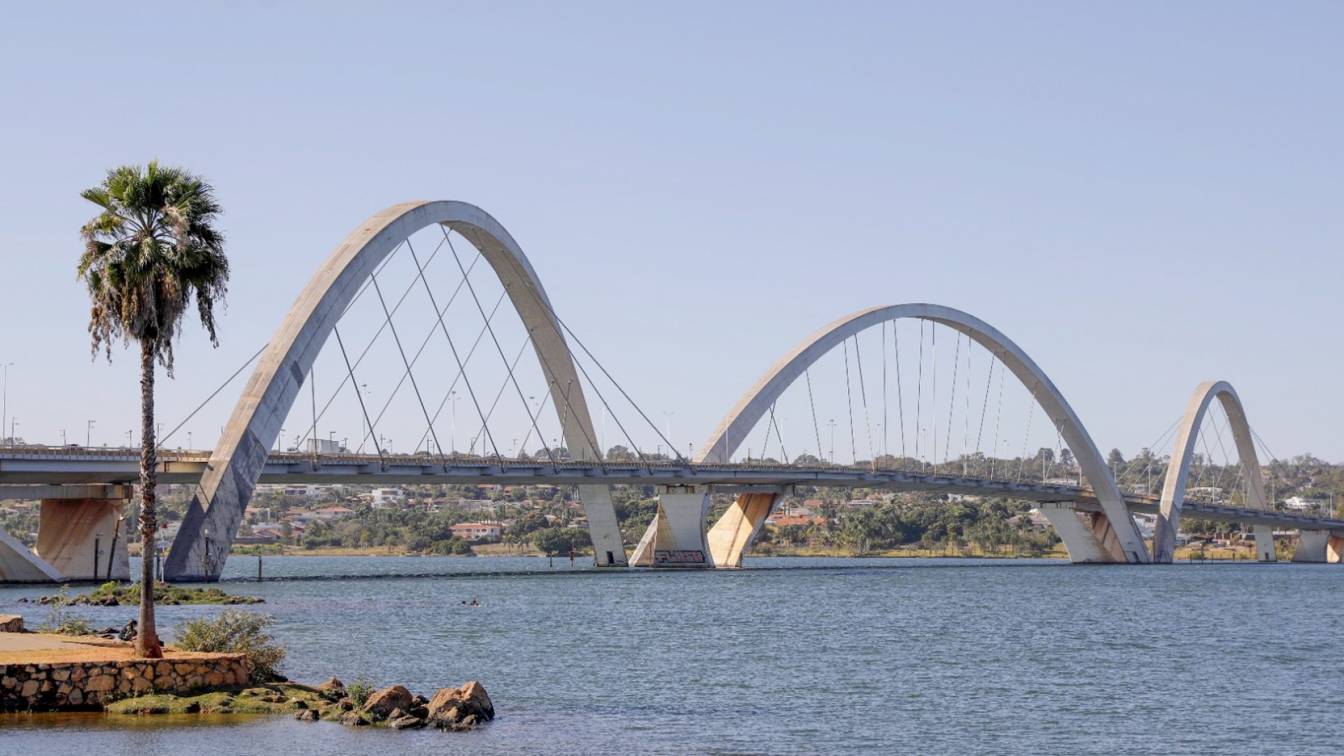 Ponte JK receberá nova pintura