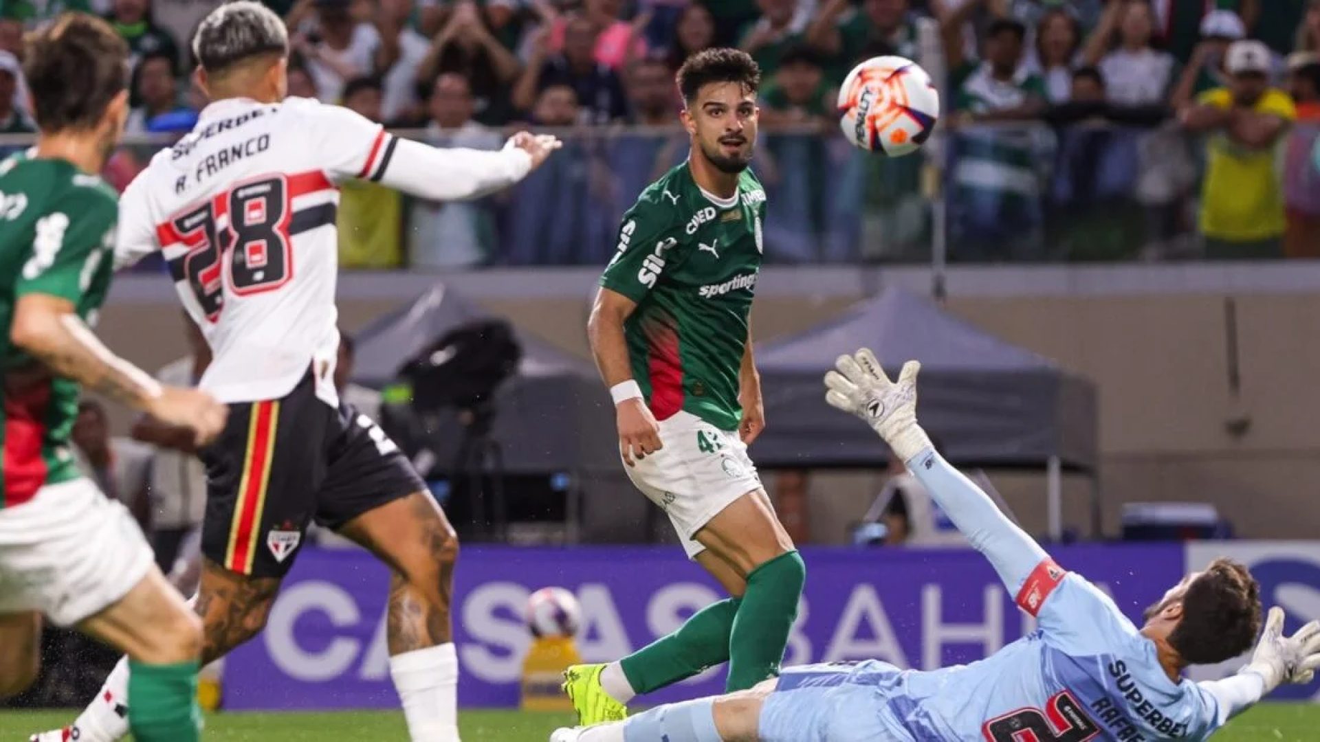 Palmeiras recupera moral e bate São Paulo, que cola na zona de rebaixamento