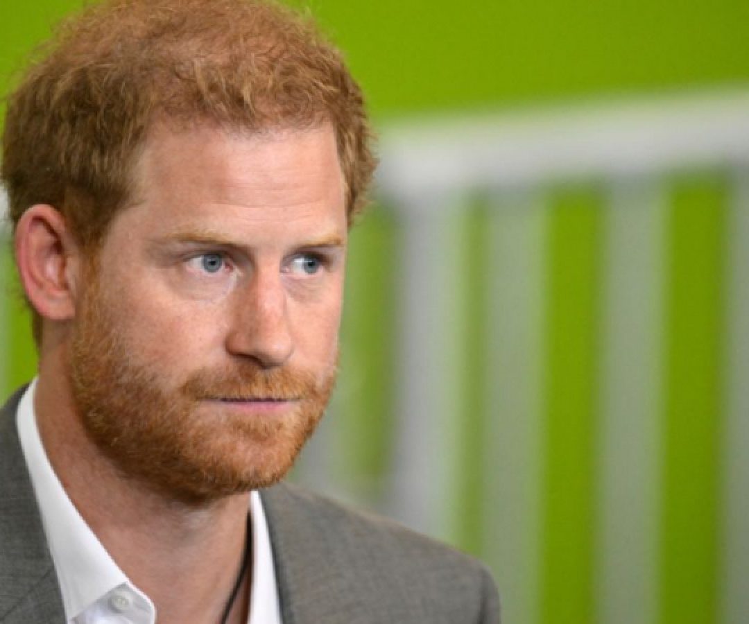 principe-harry-querendo-voltar-para-familia-real-750x450-1.jpg