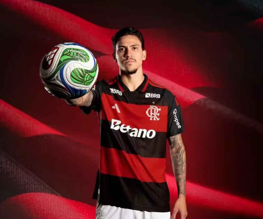 Flamengo lança novo uniforme para a temporada de 2026