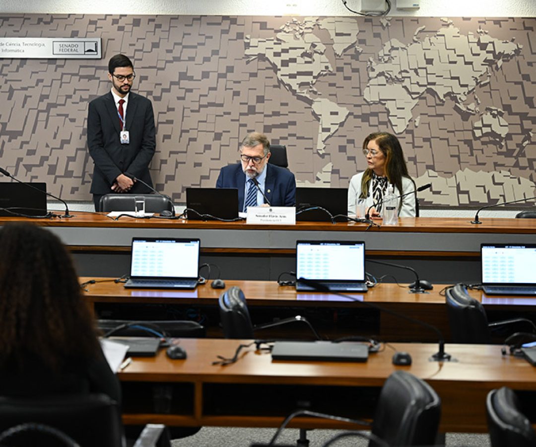 CCT aprova 39 outorgas de emissoras de rádio e TV — Senado Notícias