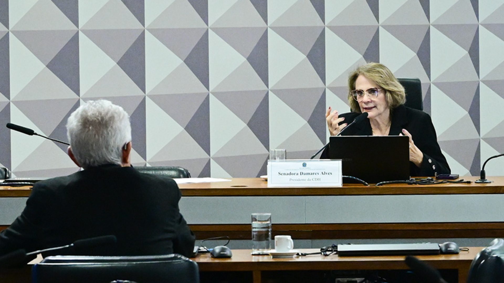 CCJ vai analisar punição maior para estelionato 'amoroso' ou com violência doméstica — Senado Notícias