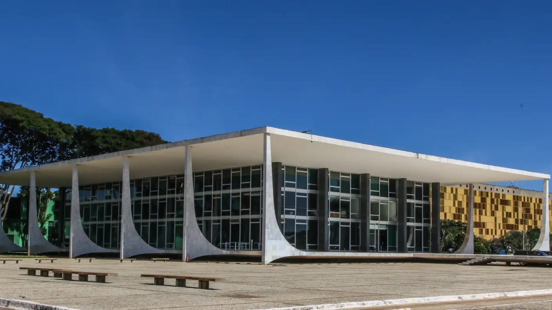 Câmara aprova reajuste para servidores do Judiciário