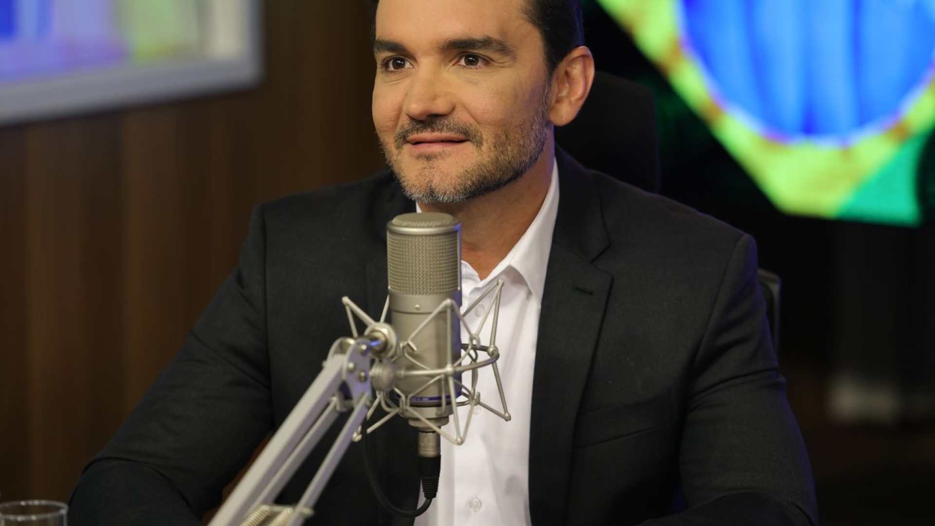 União Brasil decide expulsar ministro Celso Sabino da legenda