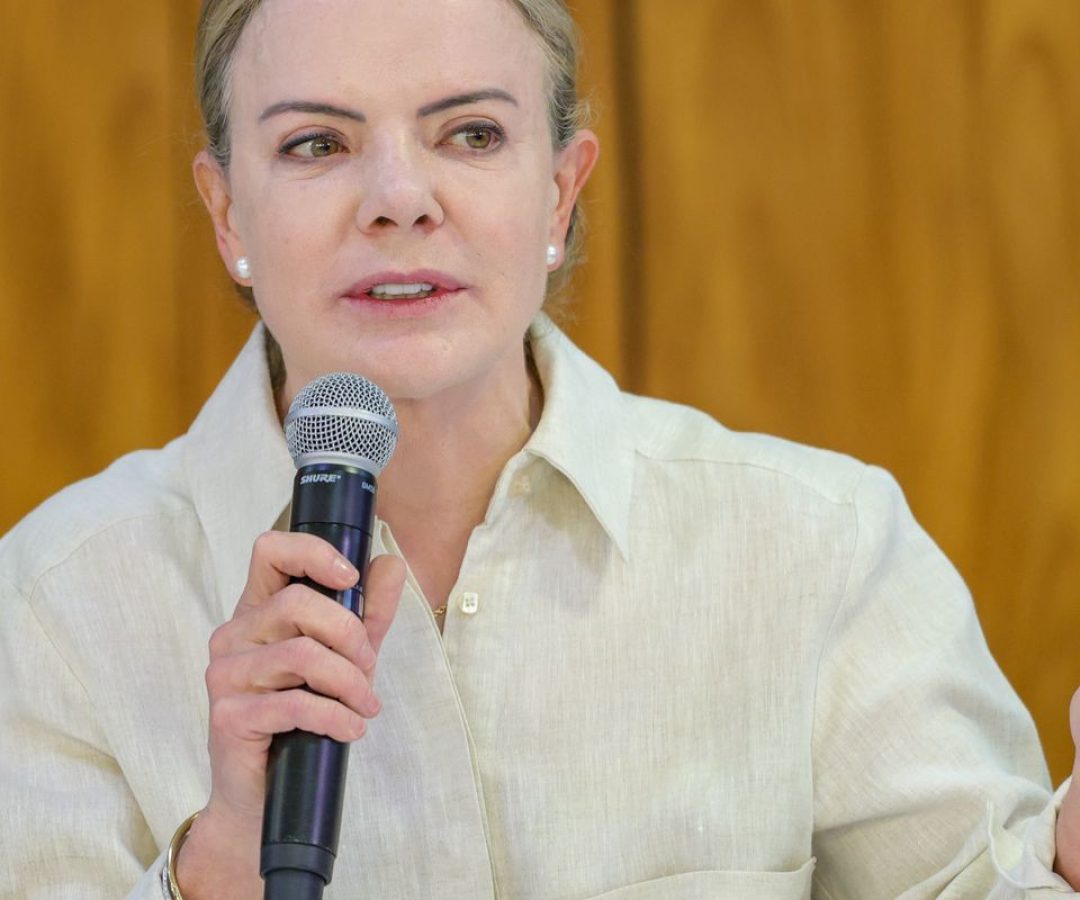 “Perde o Brasil”, diz Gleisi sobre derrubada de vetos do licenciamento