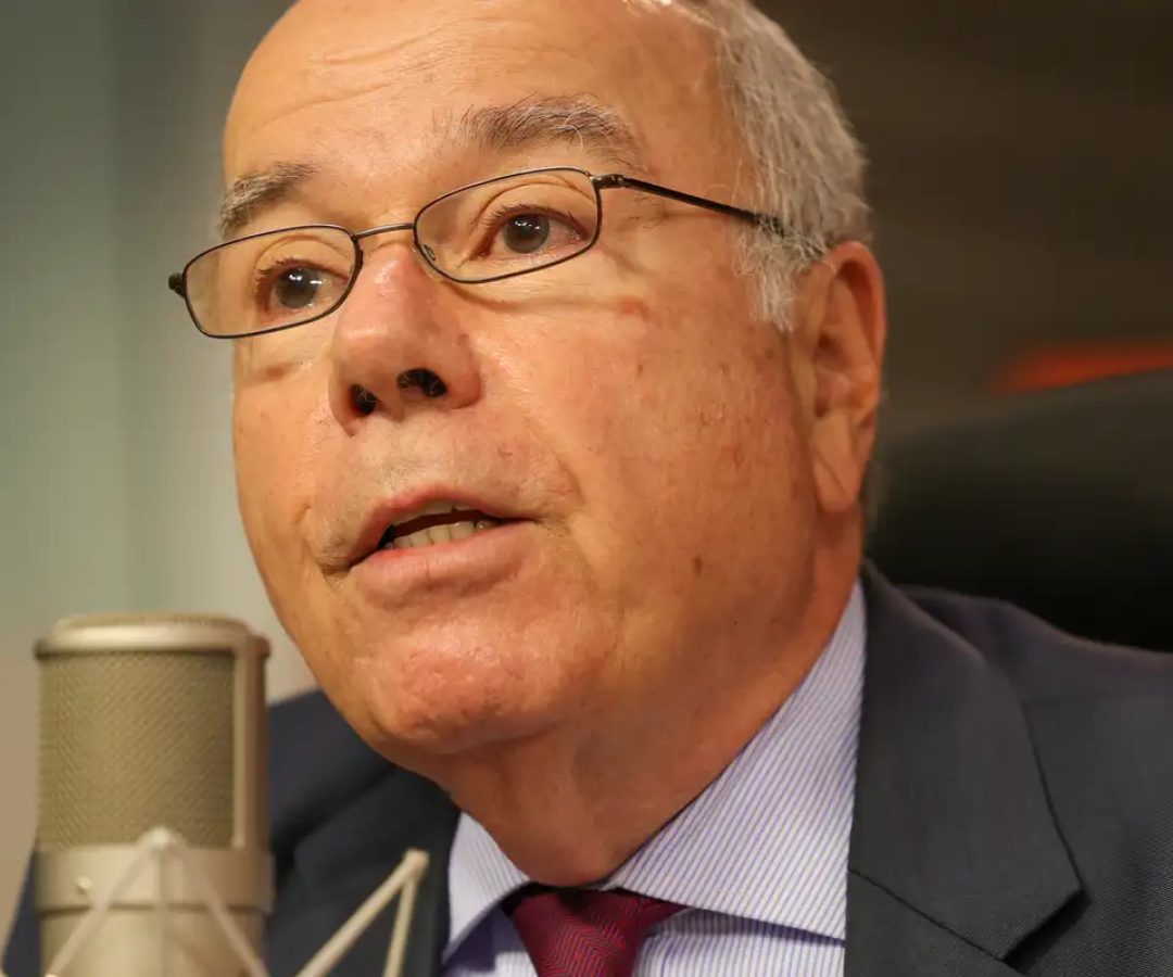Vieira vai a Pequim para reunião bilateral com governo chinês