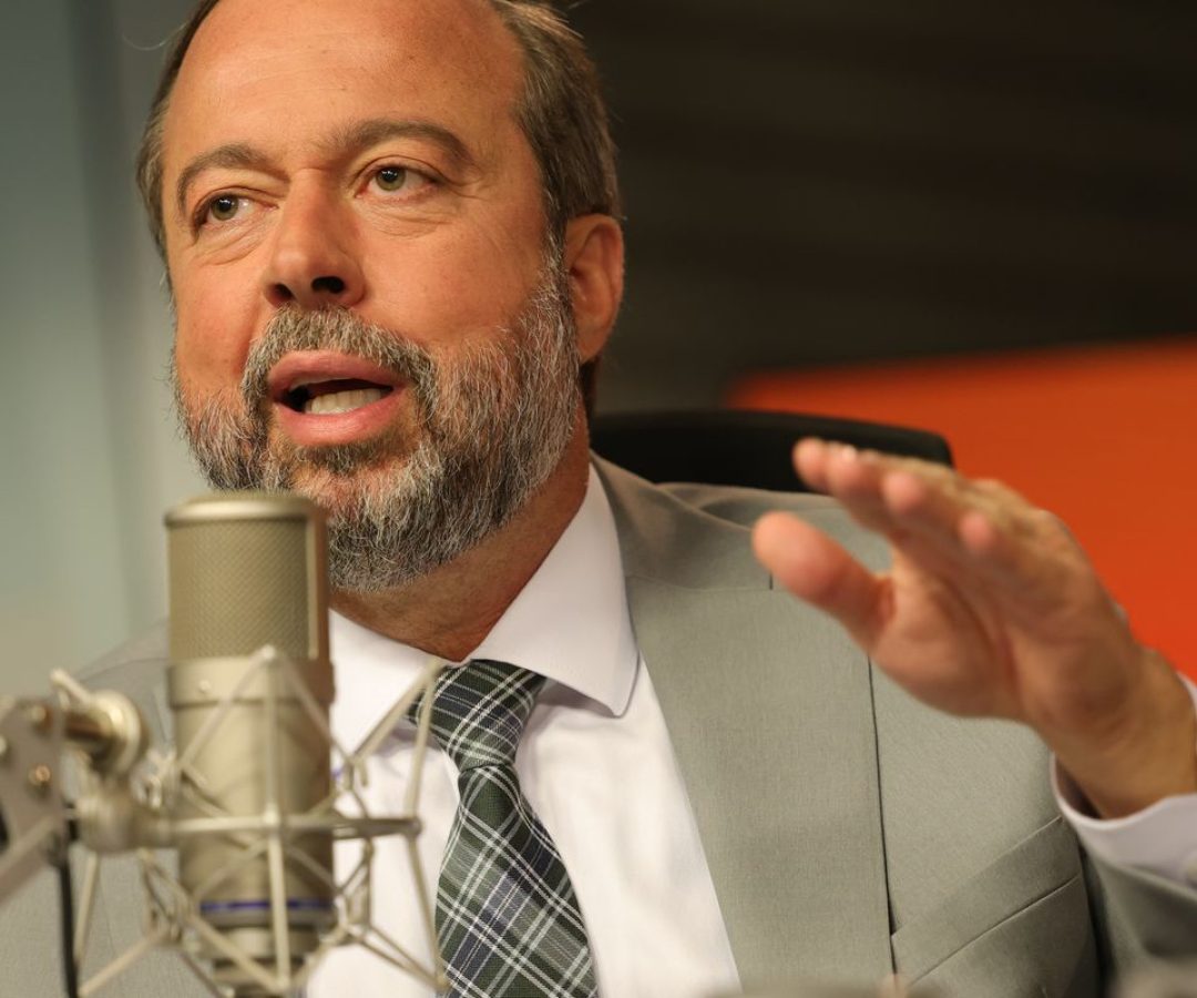 Não foi falta de energia, mas problema técnico, diz ministro Silveira