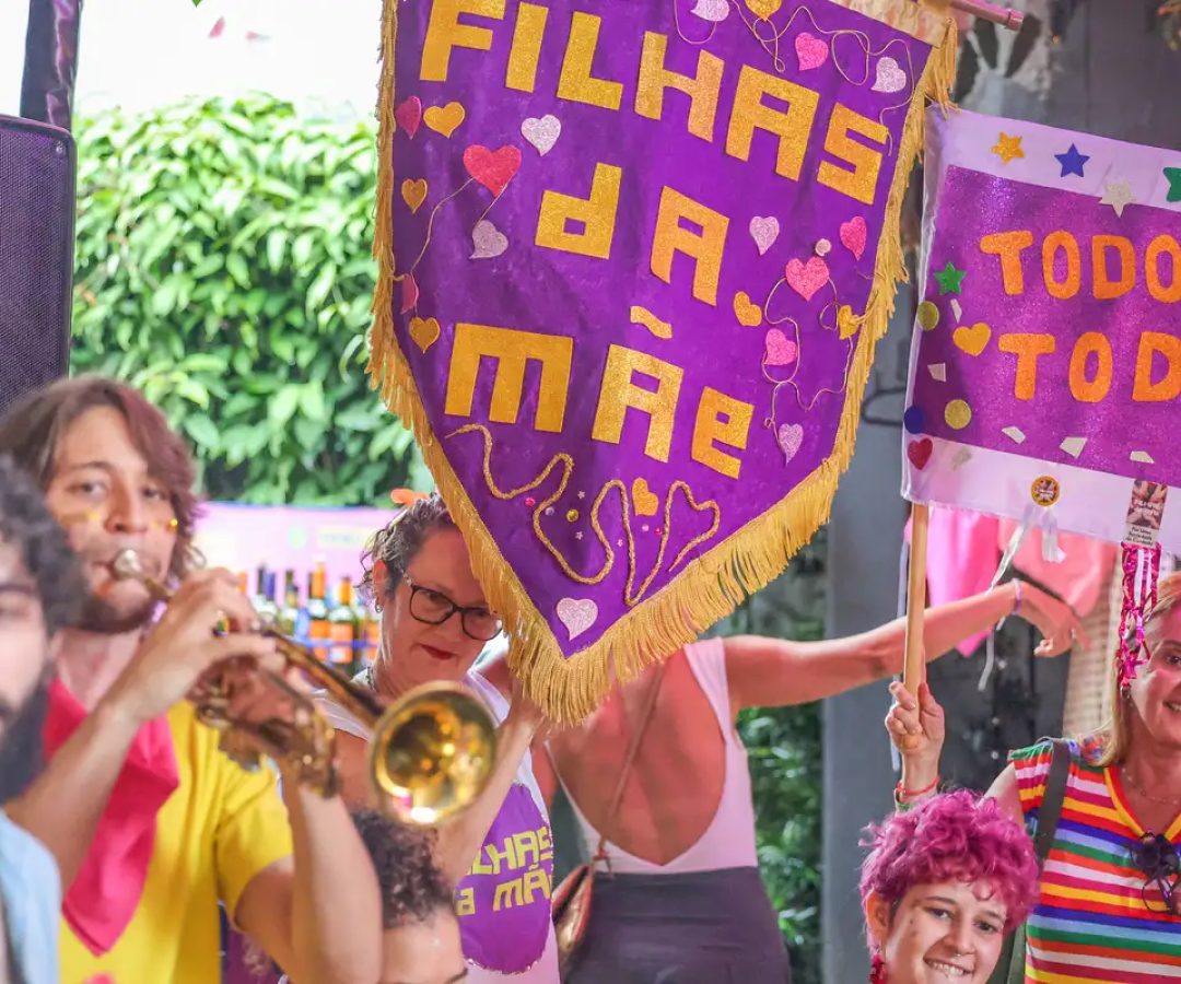 Carnaval: coletivos no DF encontram na folia caminho para autocuidado