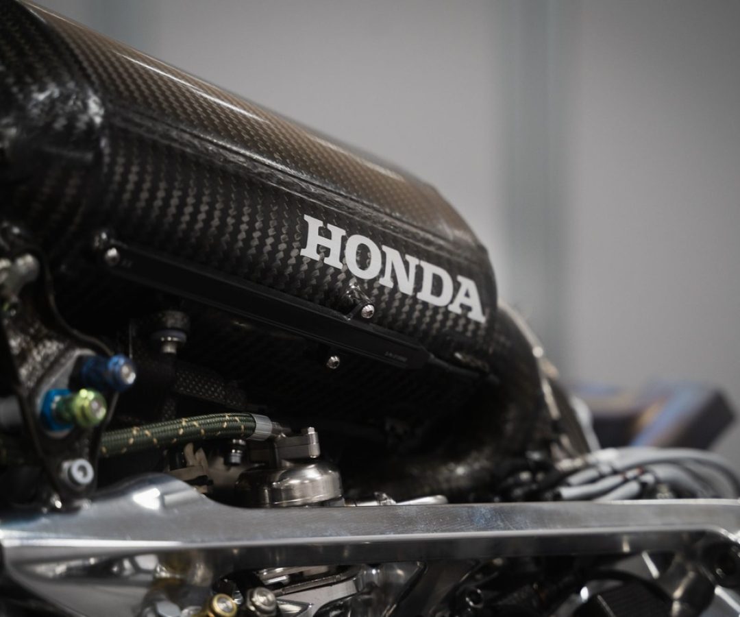 Honda liga motor de 2026 e compartilha som