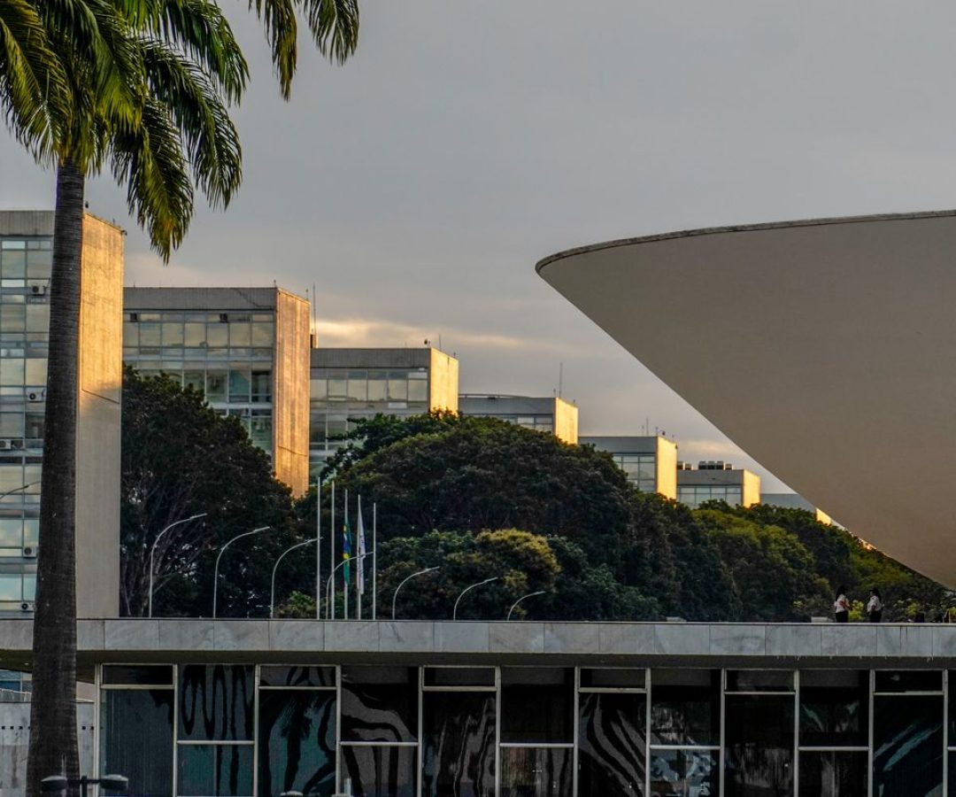 Congresso se aproxima do recesso sem votar PEC 6x1 e PL da Misoginia