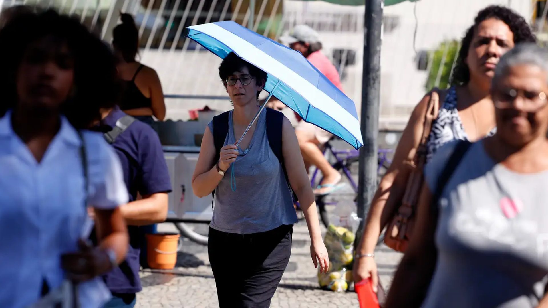 Salário mínimo deverá subir para R$ 1.741 em 2027