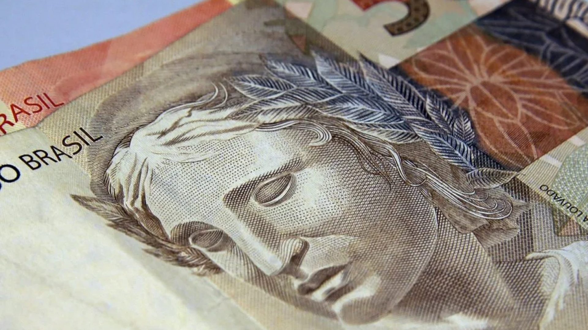 Renda fixa Por categoria, os fundos de renda fixa tiveram novos aportes pelo segundo mês consecutivo e registraram captação líquida de R$ 35,43 bilhões em julho