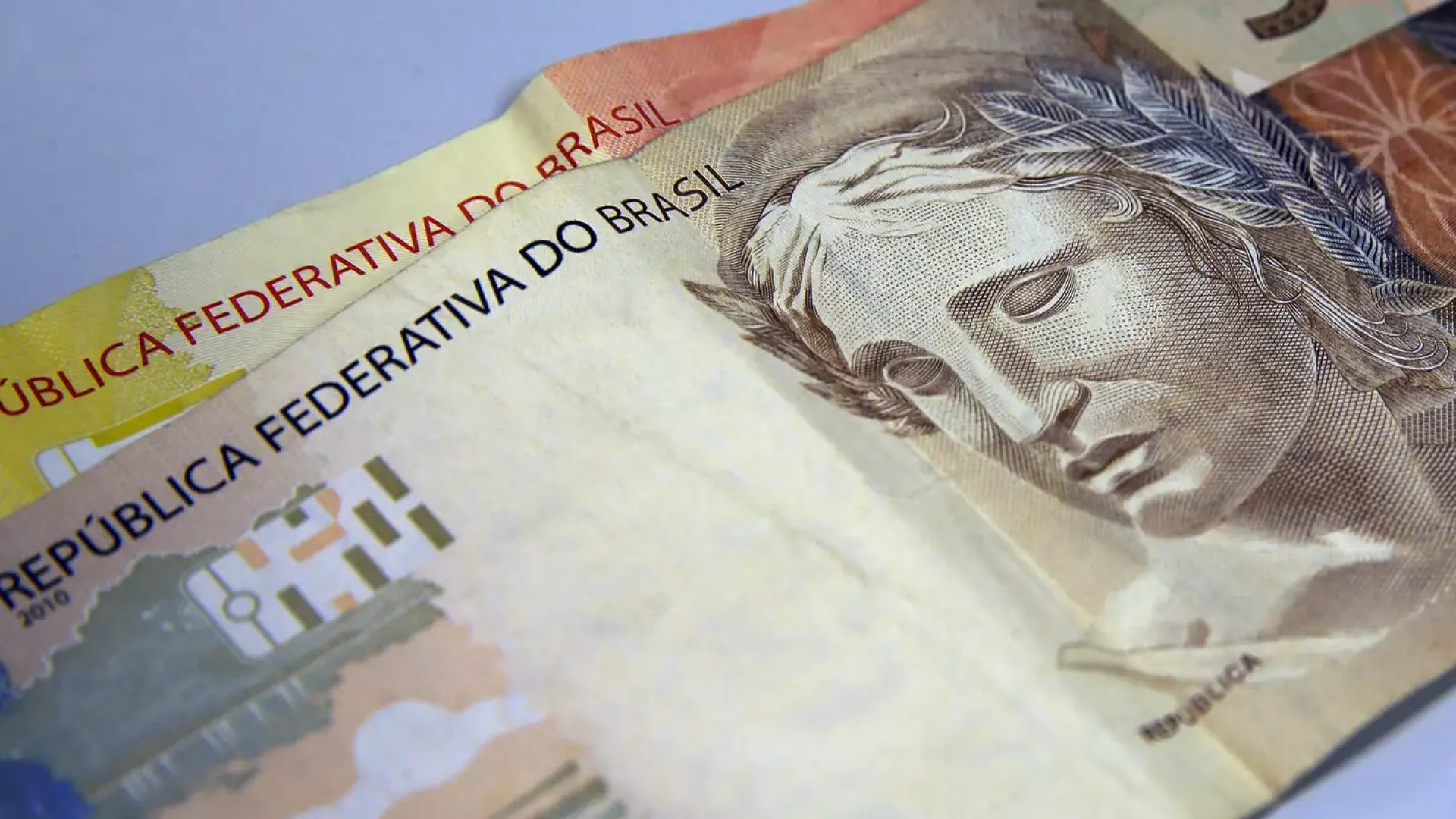 Receita amplia para 173 total de benefícios fiscais a serem declarados