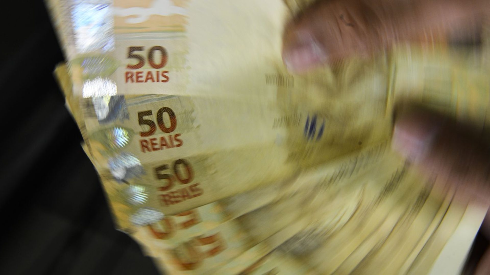 Poupança tem retirada líquida de R$ 11,1 bilhões em março