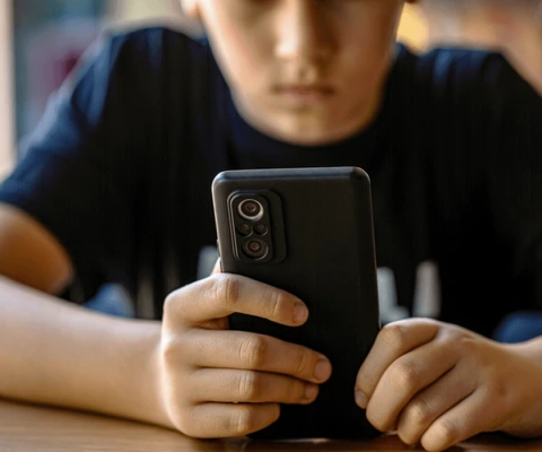 redes sociais menores de 16