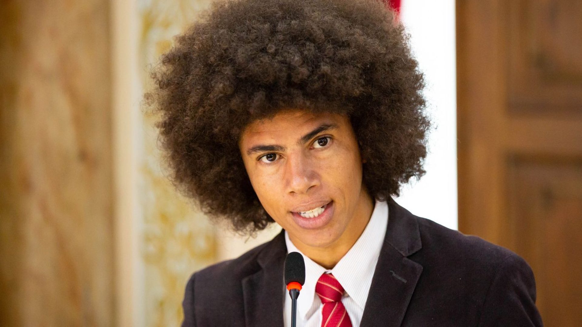 Deputado do PR filmado em briga de rua diz que sofreu racismo