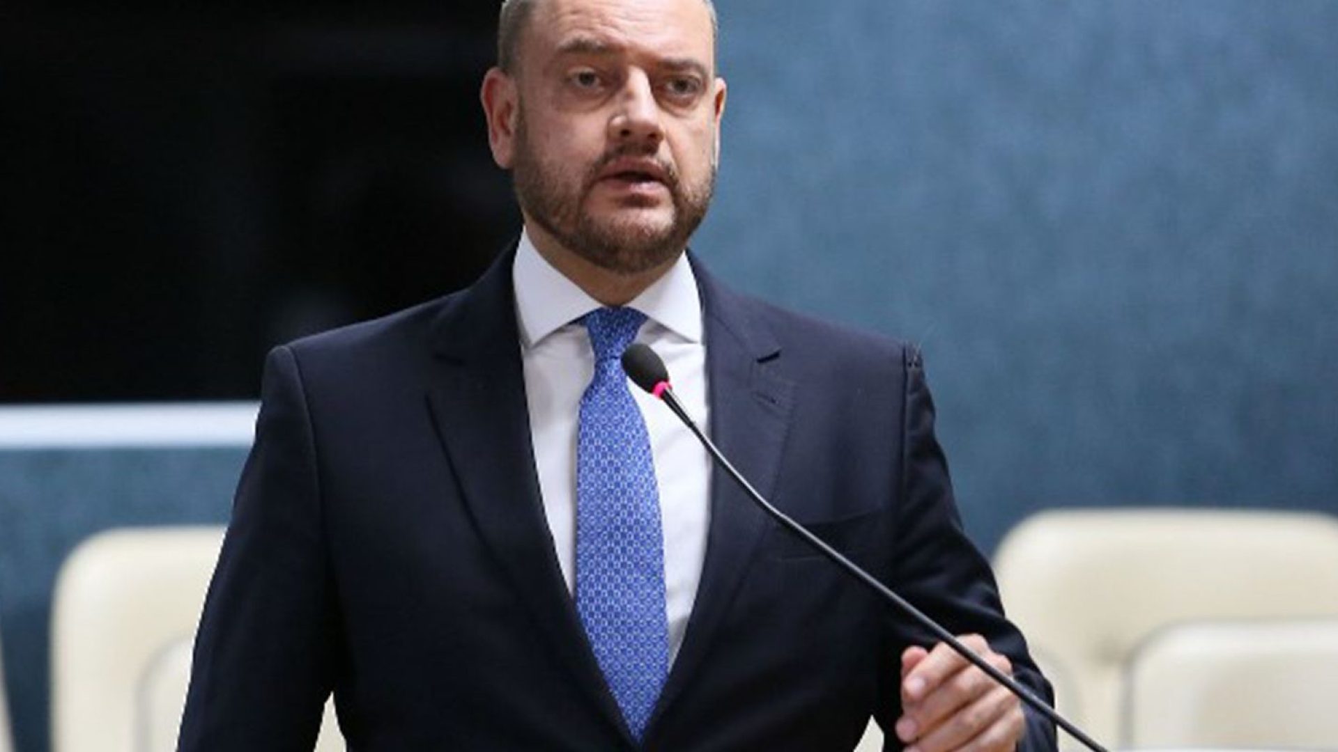 Governador em exercício do Rio troca comando de secretarias