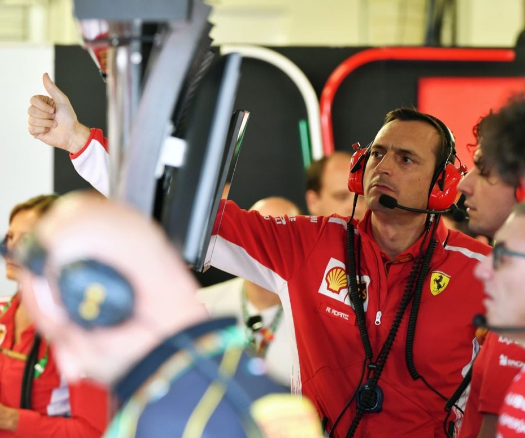 Hamilton deve manter Adami como engenheiro na Ferrari em 2026