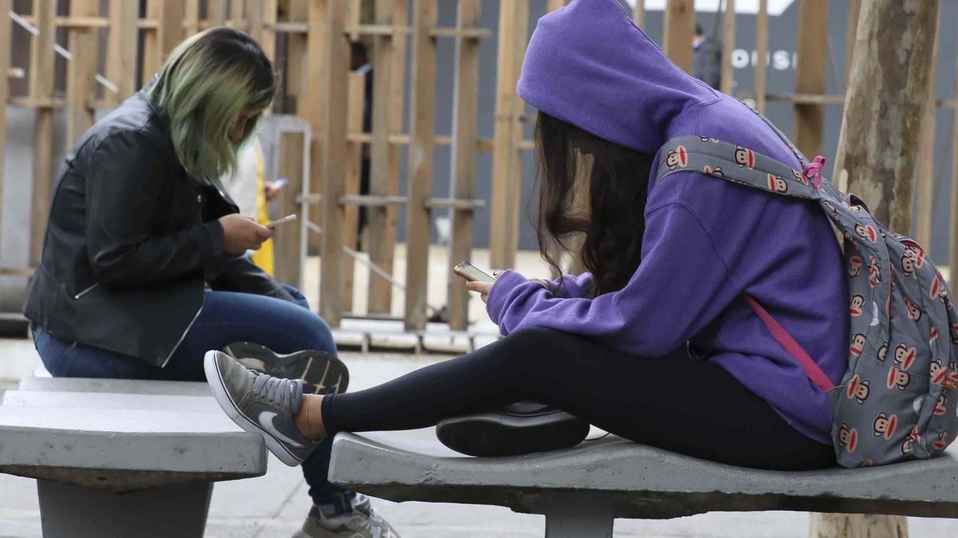 Reino Unido estuda proibição de redes sociais para crianças